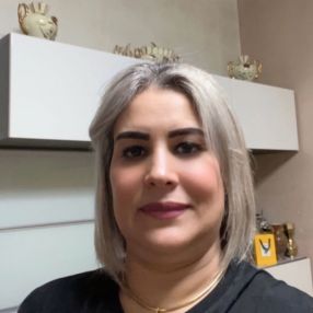 Aziza, Babysitter a Varedo