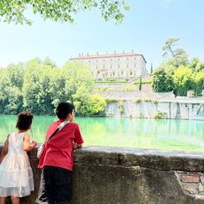 Hagar, Family in Chignolo D'isola