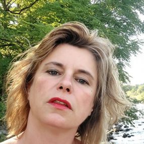 Emily, Babysitter a Samarate