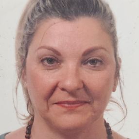 Elena, Babysitter a Borgo San Giacomo