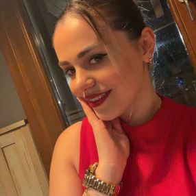 Vlera, Babysitter a Fonte
