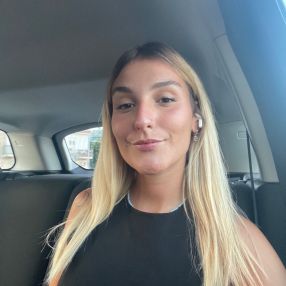 Giulia, Babysitter in Pogliano Milanese