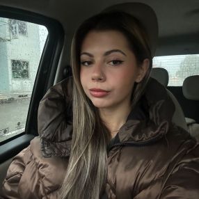 Selene Giulia, Babysitter a Gargallo
