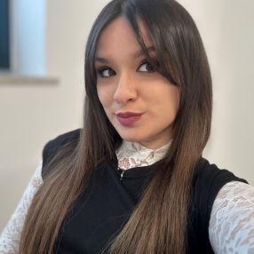 Elisabetta, Babysitter in Palagiano