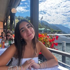 Giorgia, Babysitter in Lurate Caccivio