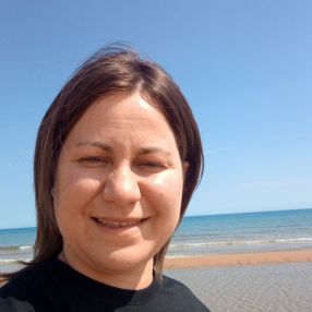 Anna Linda, Babysitter a Santa Ninfa