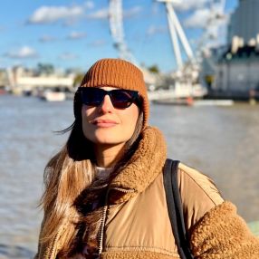 Alessandra, Famiglia a Vibo Valentia