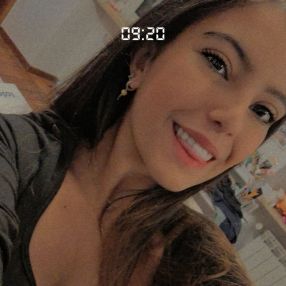 Romina, Babysitter a Provincia di Novara