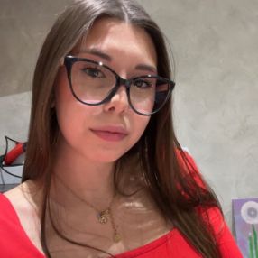 Giorgia, Babysitter a Novi di Modena
