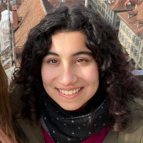 Sara, Babysitter a Provincia di Siena