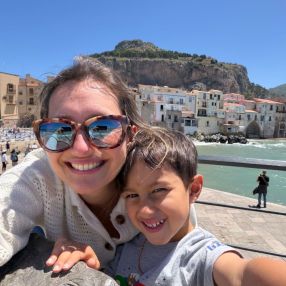 Viola, Famiglia a Firenze