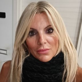 Ilenia, Babysitter in Monterusciello