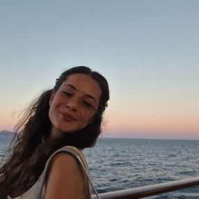 Matilde, Babysitter in Oleggio