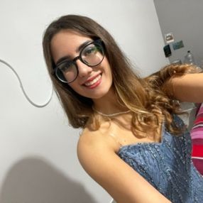 Serena, Babysitter a Santa Teresa di Riva