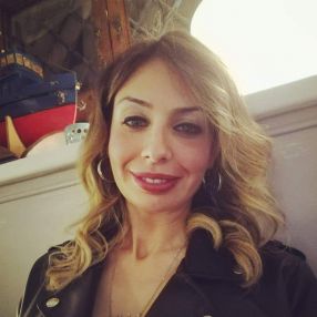Valentina, Babysitter a Afragola