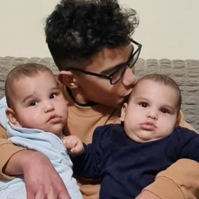 Diego, Famiglia a Napoli