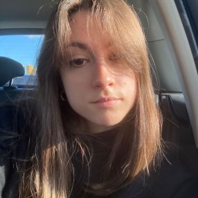 Agnese, Babysitter in Montecosaro Scalo