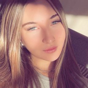 Giulia, Babysitter a Spotorno