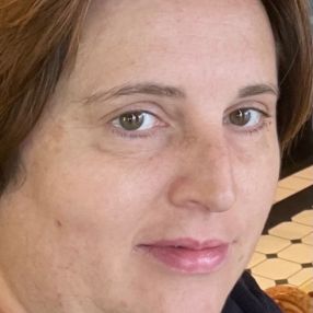 Stefania, Babysitter a Provincia di Pescara