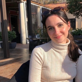 Martina, Babysitter a Bologna