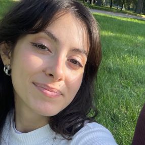 Asya, Babysitter a Vedano Olona