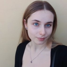 Sofia, Babysitter in Carobbio degli Angeli