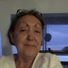 Lina, Babysitter a Marina di Massa