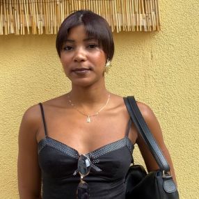 Lorena, Babysitter a Induno Olona
