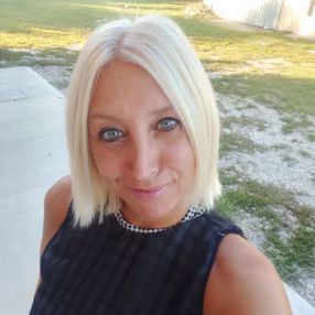 LAURA, Babysitter in Via I Maggio Mediana Dell'industria