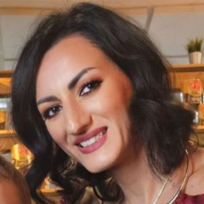Lucia, Babysitter a Provincia di Caserta
