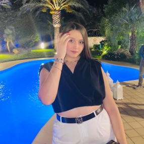 Antonella, Babysitter a Cicciano