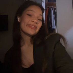 Jasmine, Babysitter in Arzano