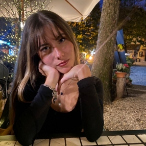 Fabiana, Babysitter a Magherno