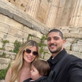 Maisa, Famiglia a Vibo Marina