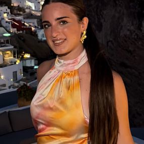 Lucia, Babysitter a Arzano