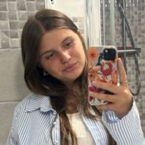 Daniela, Babysitter in Molare