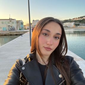 Francesca, Babysitter a San Nicandro Garganico