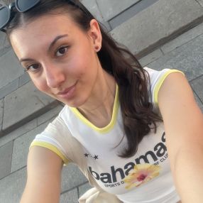 Adriana, Babysitter a Pasta