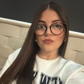 Alessia, Babysitter a San Ferdinando di Puglia