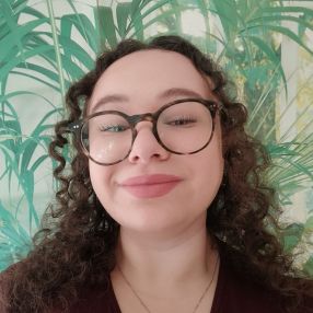 Aurora, Babysitter a Gassino torinese
