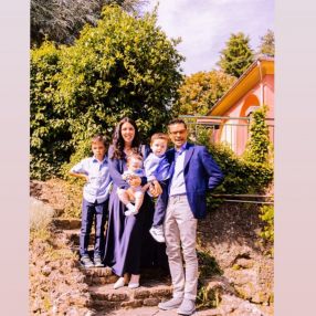 Francesca, Family in Casella