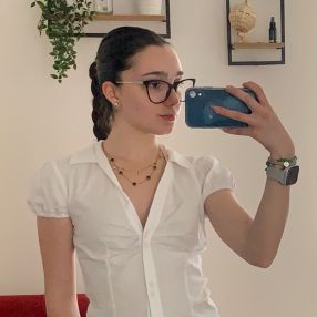 Eva, Babysitter a Treviolo