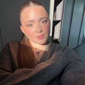 Aurora, Babysitter a Samarate