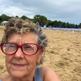 Emanuela, Babysitter a Azzano Decimo