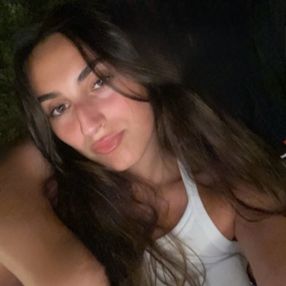 Elèna, Babysitter in Cinisi