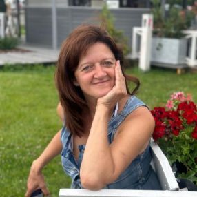 Oksana, Babysitter a Carbonia