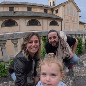 Beatrice, Famiglia a Genova