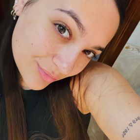 Alicia, Babysitter in Carmiano