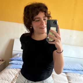 Sally, Babysitter a Cogorno