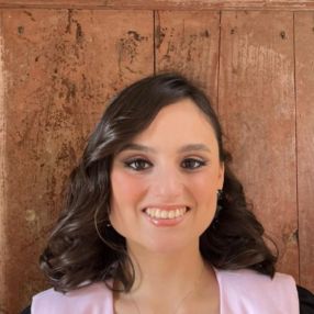 Raffaella, Babysitter a Cosenza